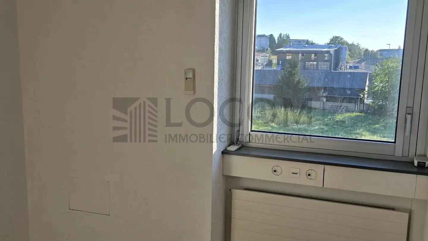 Bureau à louer - Zone Industrielle Le Trési 3, 1028 Préverenges