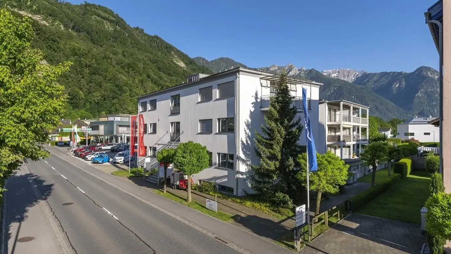 Garage individuel à louer - Zollstrasse 5, 8462 Rheinau