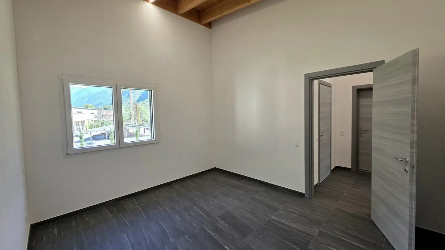 Appartamento in affitto - Via Al Foss 17, 6557 Cama - Photo 2