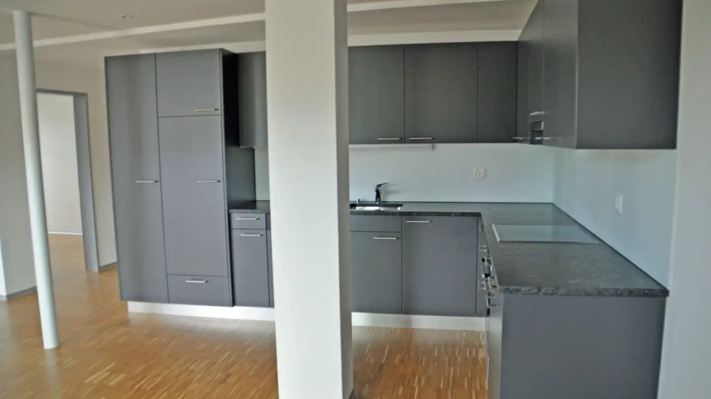 Attic flat for rent - Marktstrasse 8, 3550 Langnau im Emmental - Photo 2