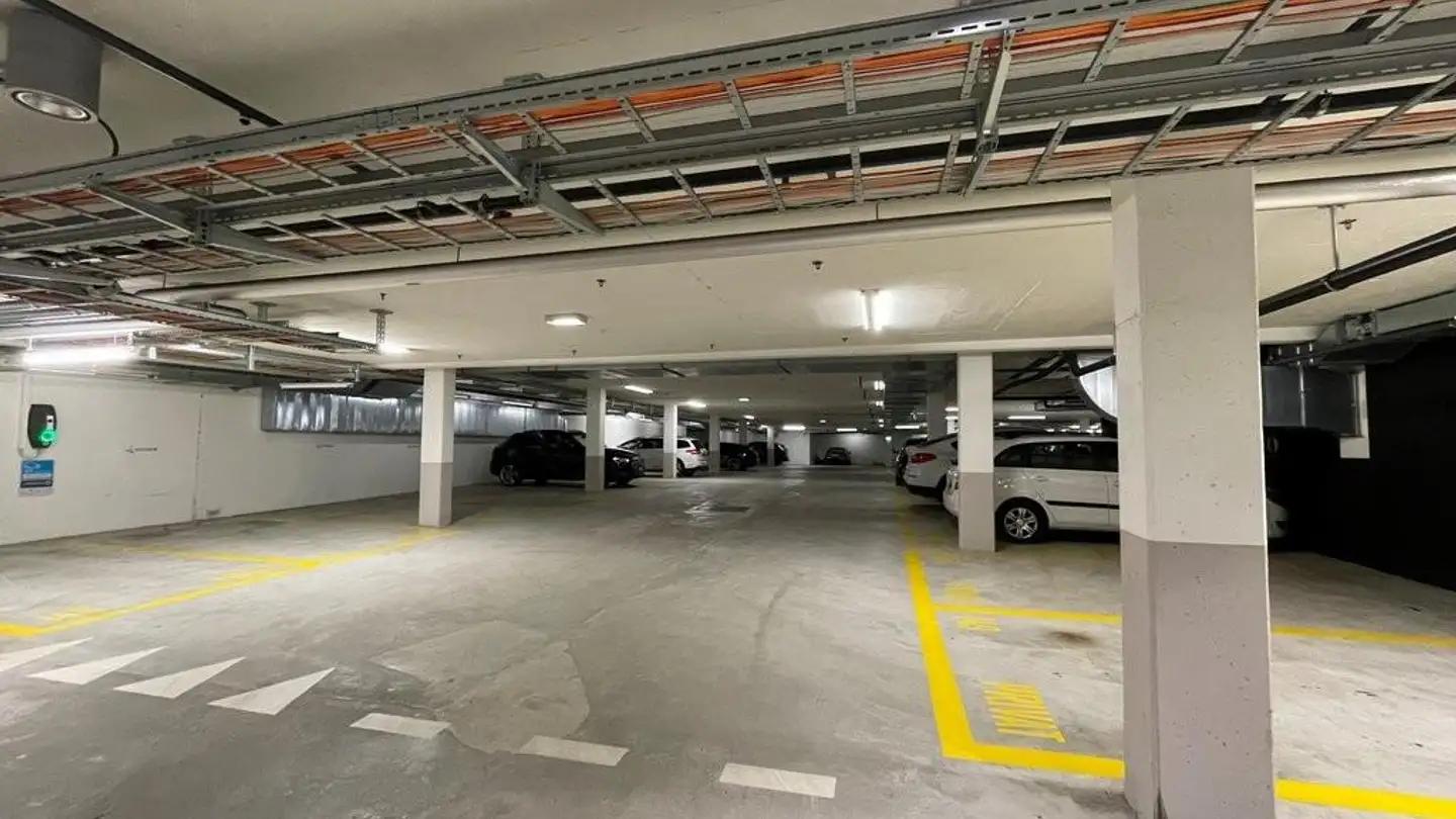 Place de parking extérieure à louer - Neugasse 68, 8005 Zürich - Photo 3