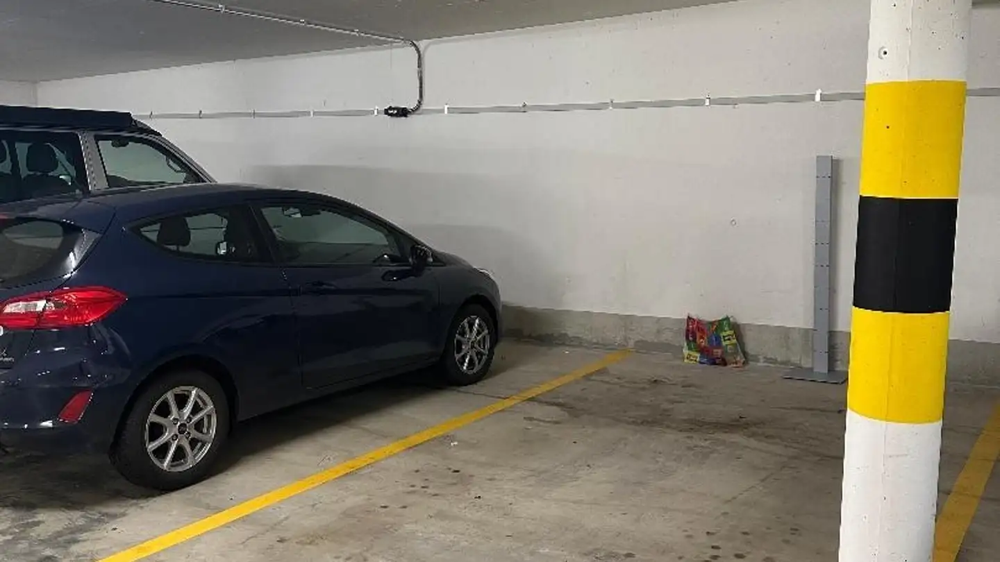 Single garage for rent - 8708 Männedorf