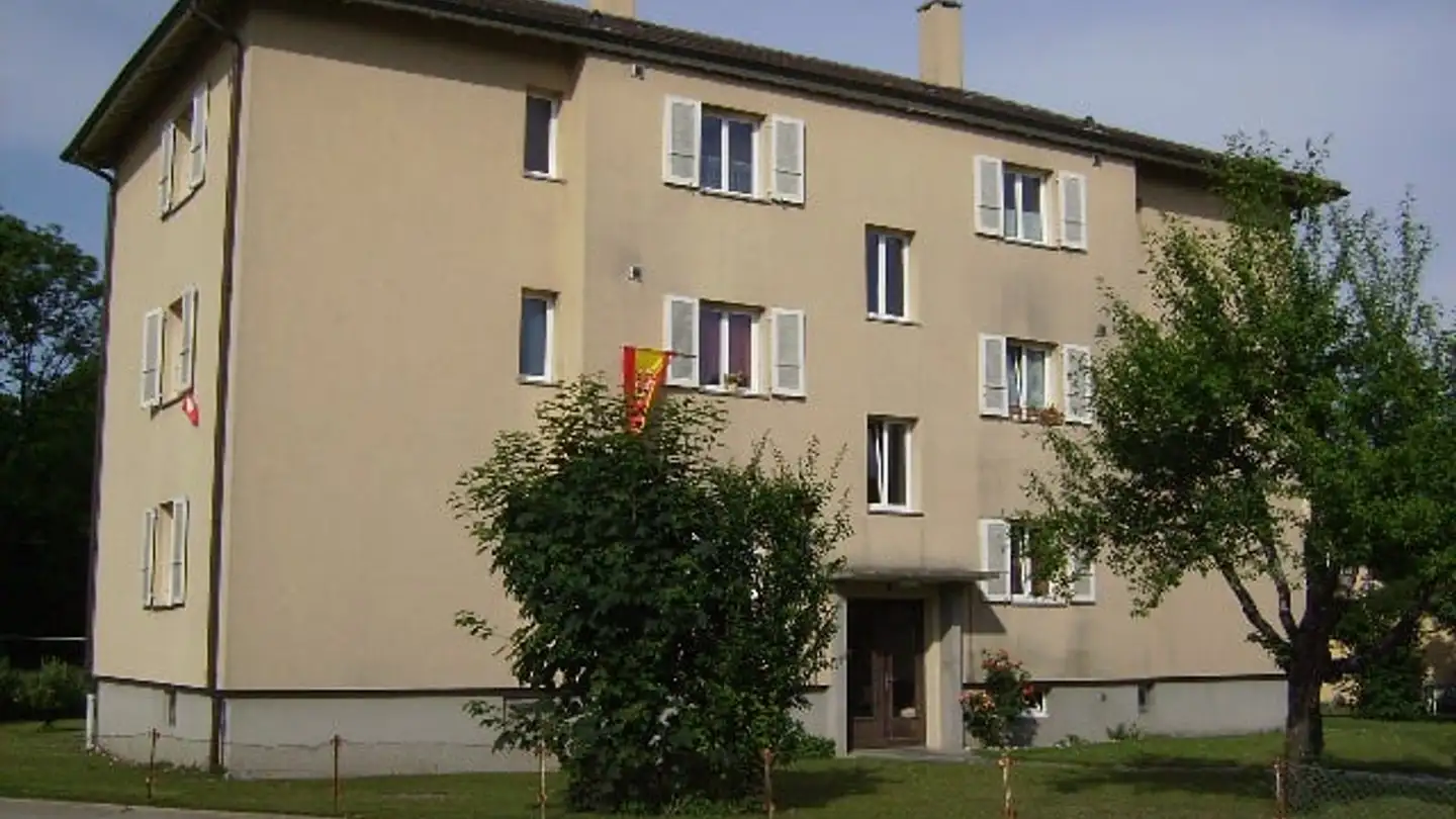 Parcheggio esterno in affitto - Route De Cortaillod 6, 2015 Areuse