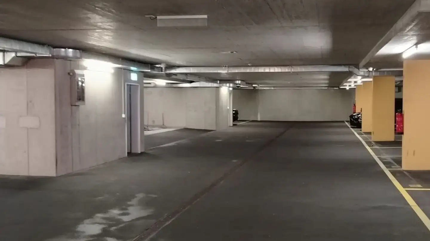 Single garage for rent - Neuwiesenstrasse 33, 8400 Winterthur