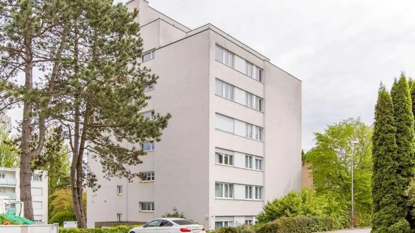 Tiefgaragenstellplatz mieten - Albulastrasse 9, 8200 Schaffhausen