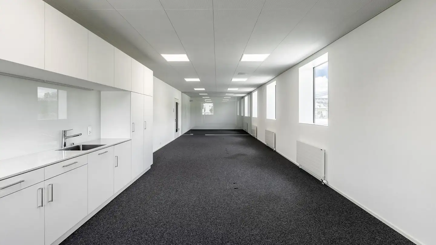 Bürofläche mieten - Bahnhofstrasse 44, 4950 Huttwil - Foto 3