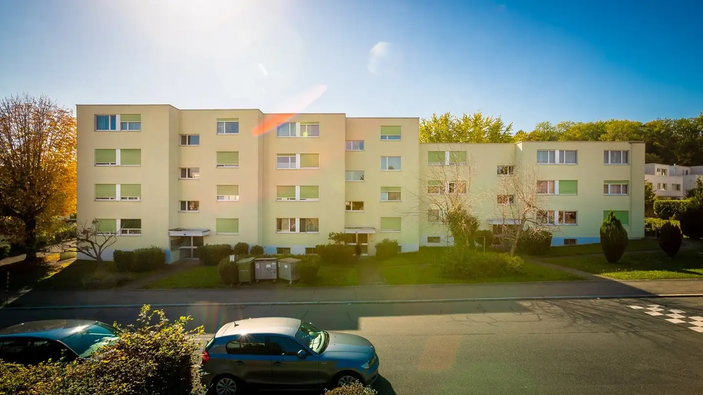 Parkplatz im Freien mieten - Alpenstrasse 1, 8154 Oberglatt ZH