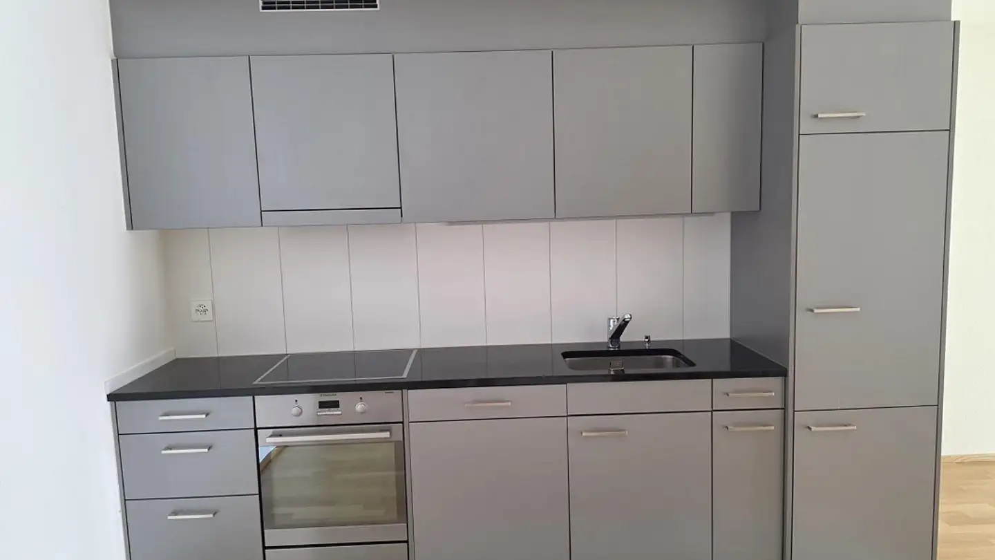 Attic flat for rent - Straubenzellstrasse 20, 9014 St. Gallen - Photo 2