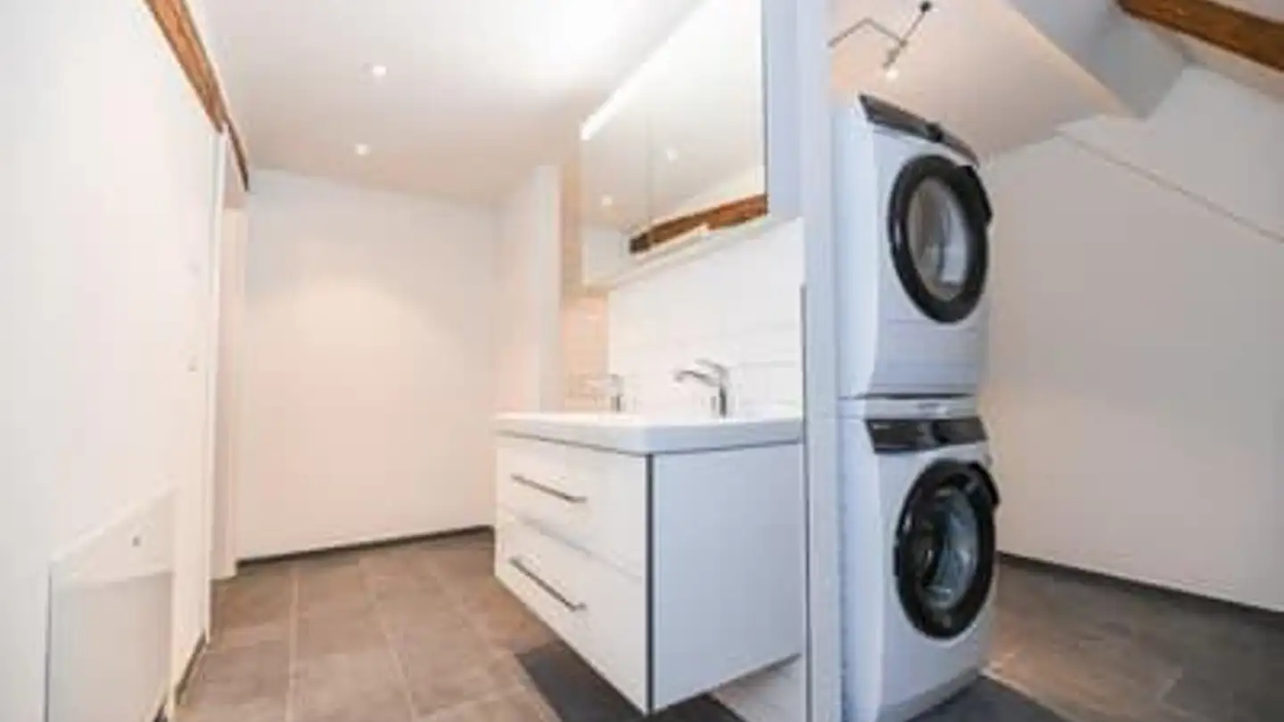 Attique à louer - Oberdorfstrasse 11, 8117 Fällanden - Photo 4