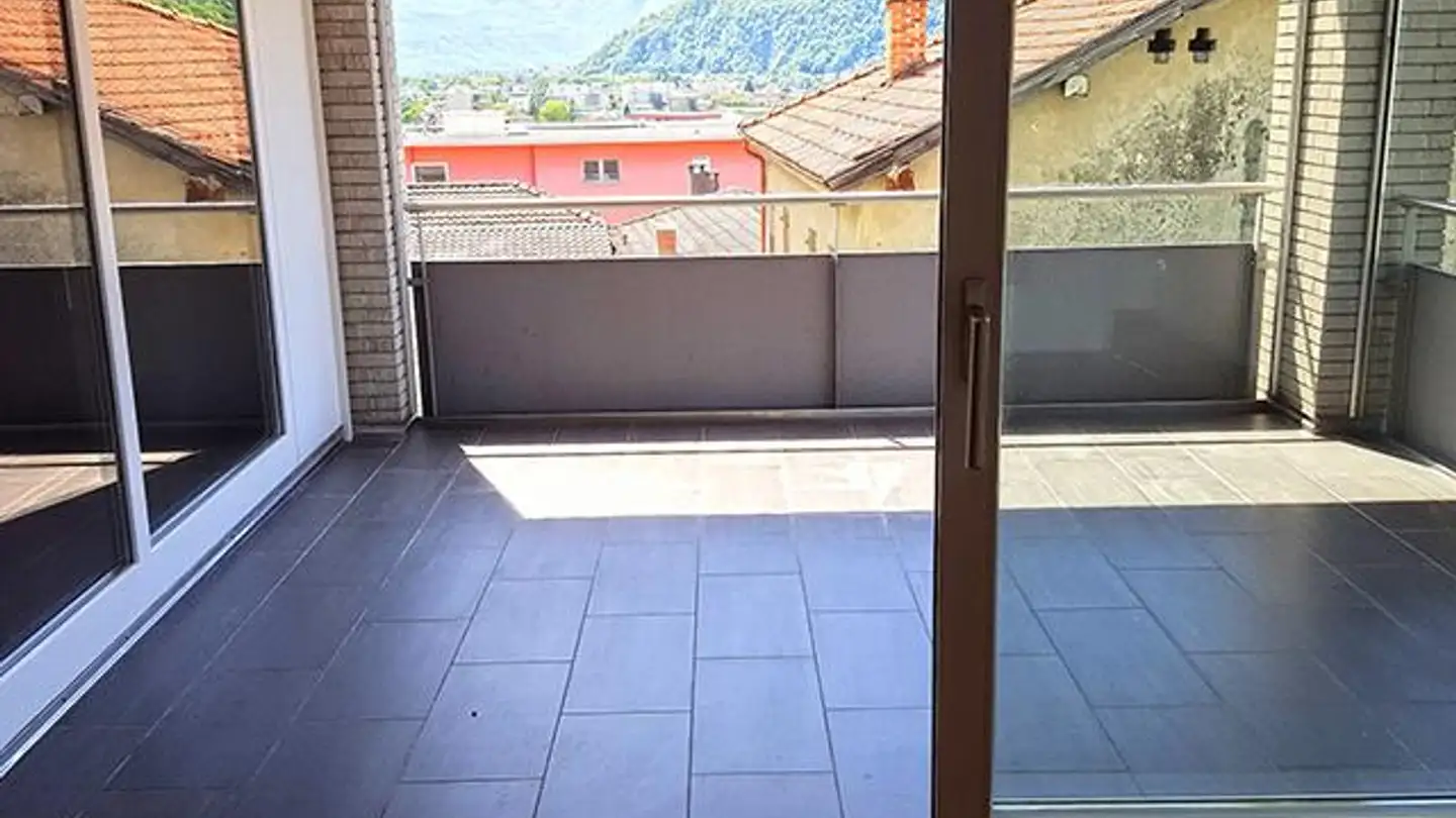 Appartement à vendre - 6517 Arbedo