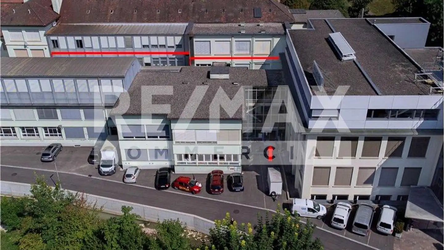 Office space for sale - 4434 Hölstein