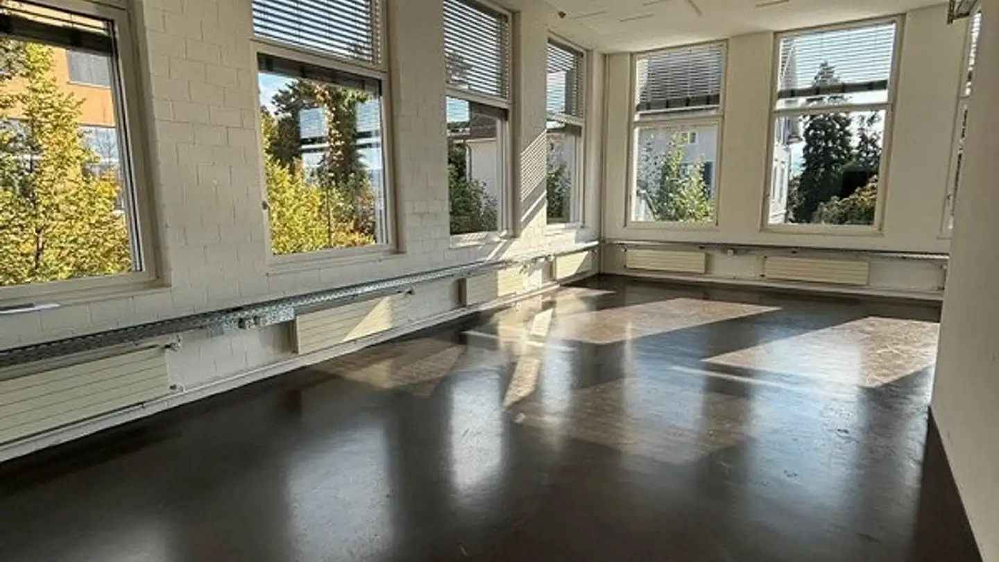 Bürofläche mieten - Emil-Staub-Strasse 5, 8708 Männedorf - Foto 4