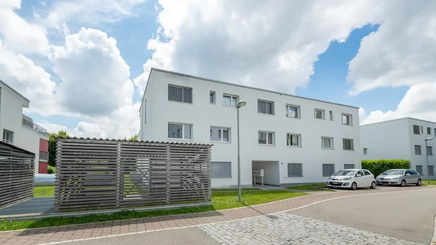 Tiefgaragenstellplatz mieten - Grossmatt 44, 4616 Kappel SO