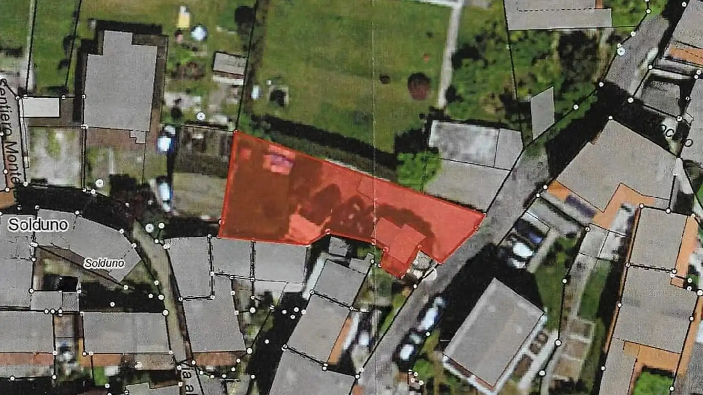 Terrain constructible à vendre - 6600 Solduno