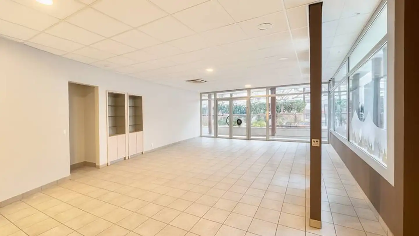 Shop for rent - Avenue De Montchoisi, 1006 Lausanne - Photo 3