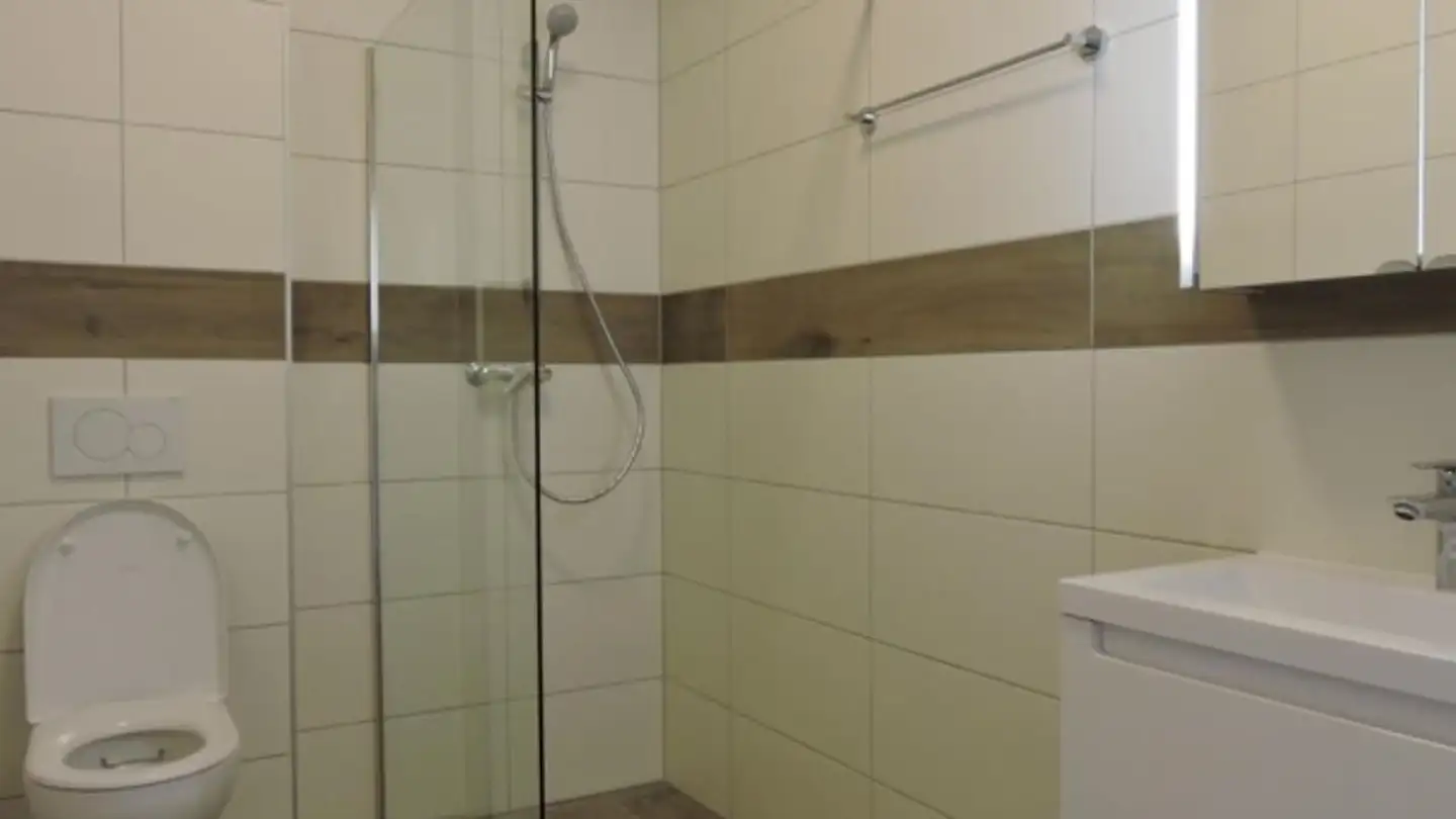 Office space for rent - 1897 Bouveret - Photo 2