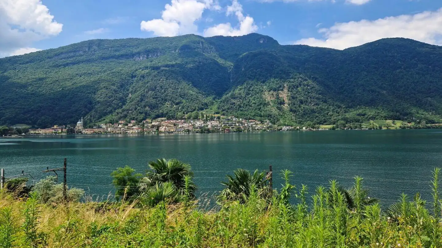 Constructible plot for sale - 6850 Mendrisio