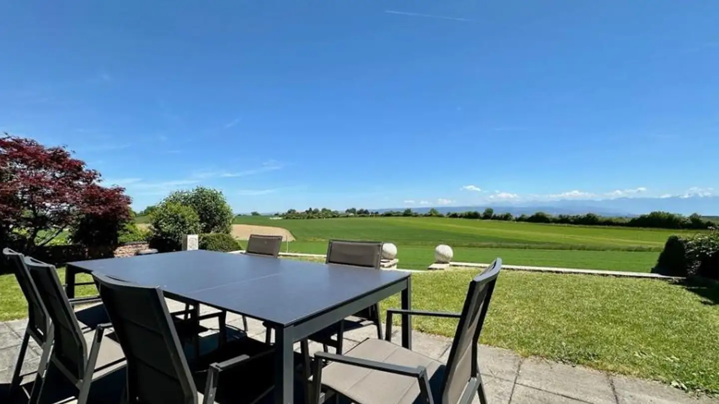 Single house for sale - 1143 Apples - Photo 2