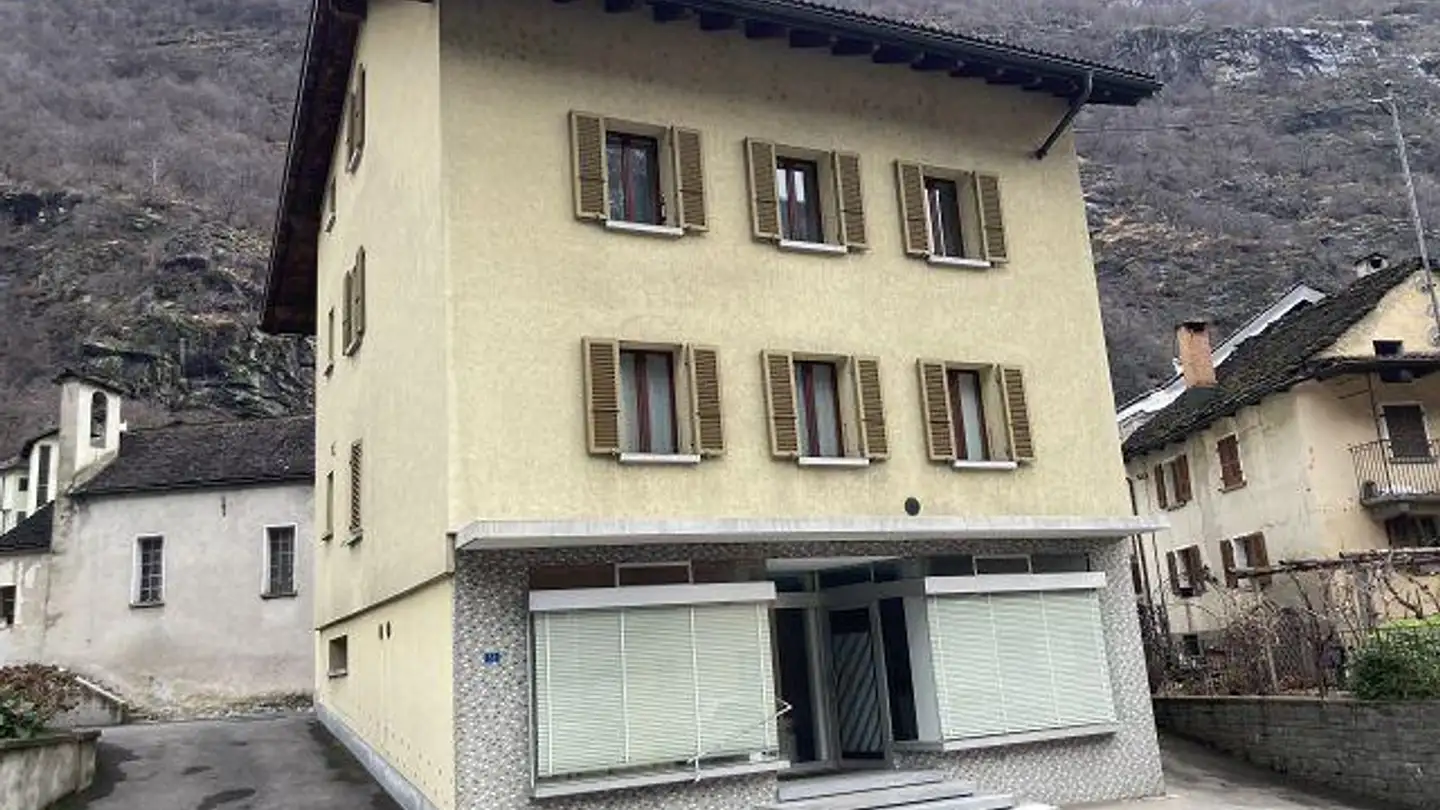 Residential building for sale - 6745 Giornico