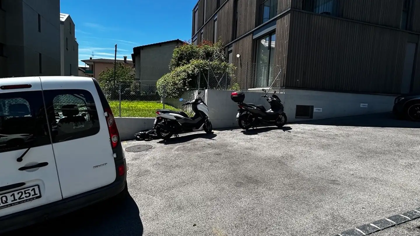 Parcheggio esterno in affitto - Vicolo del Torcet 3, 6648 Minusio