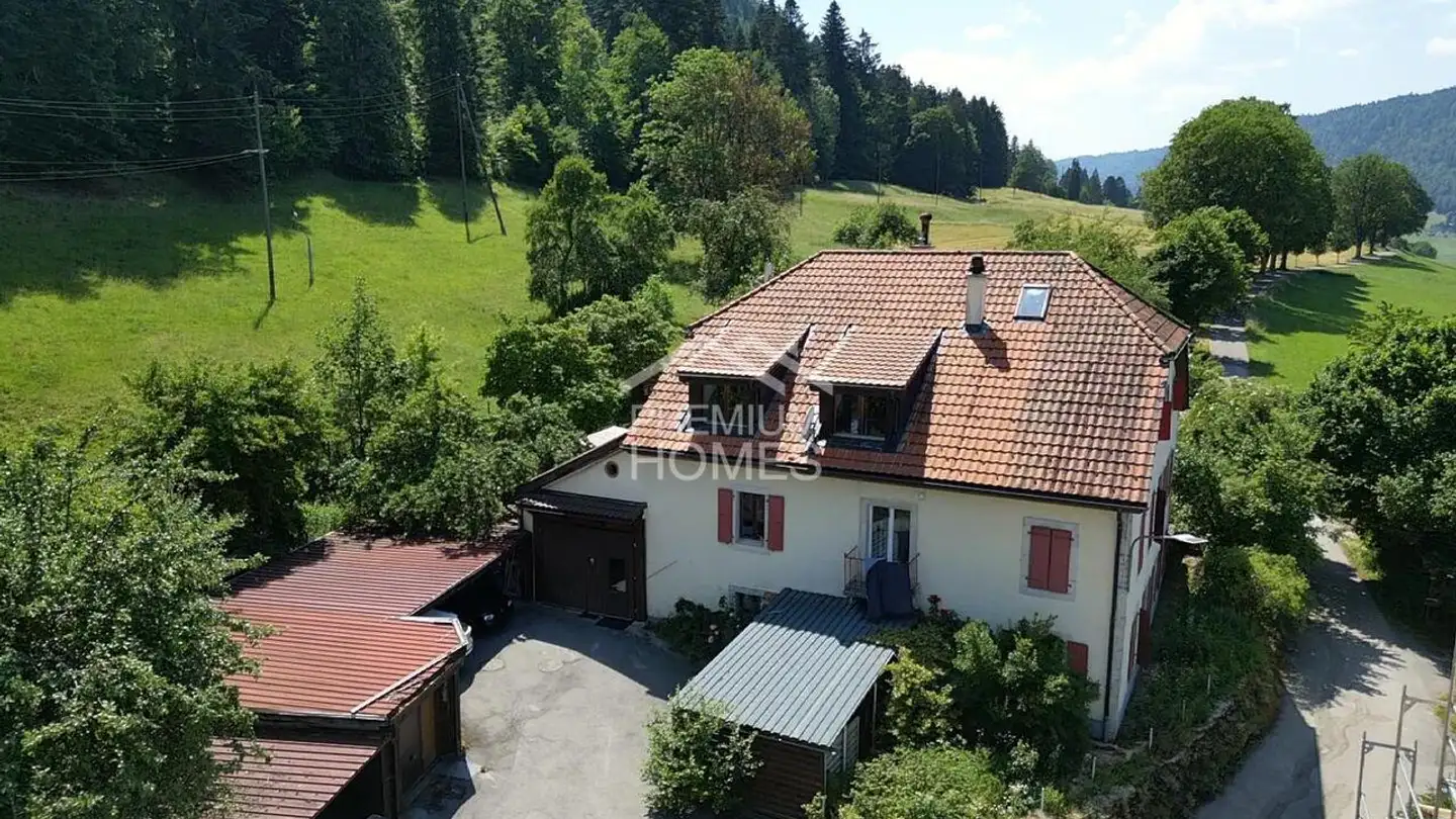 Mehrfamilienhaus kaufen - 2114 Fleurier