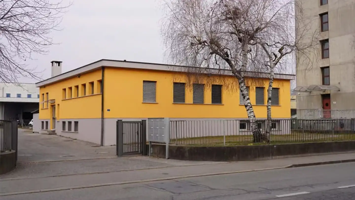 Proprietà industriale in affitto - Via Giuseppe Motta 8, 6828 Balerna