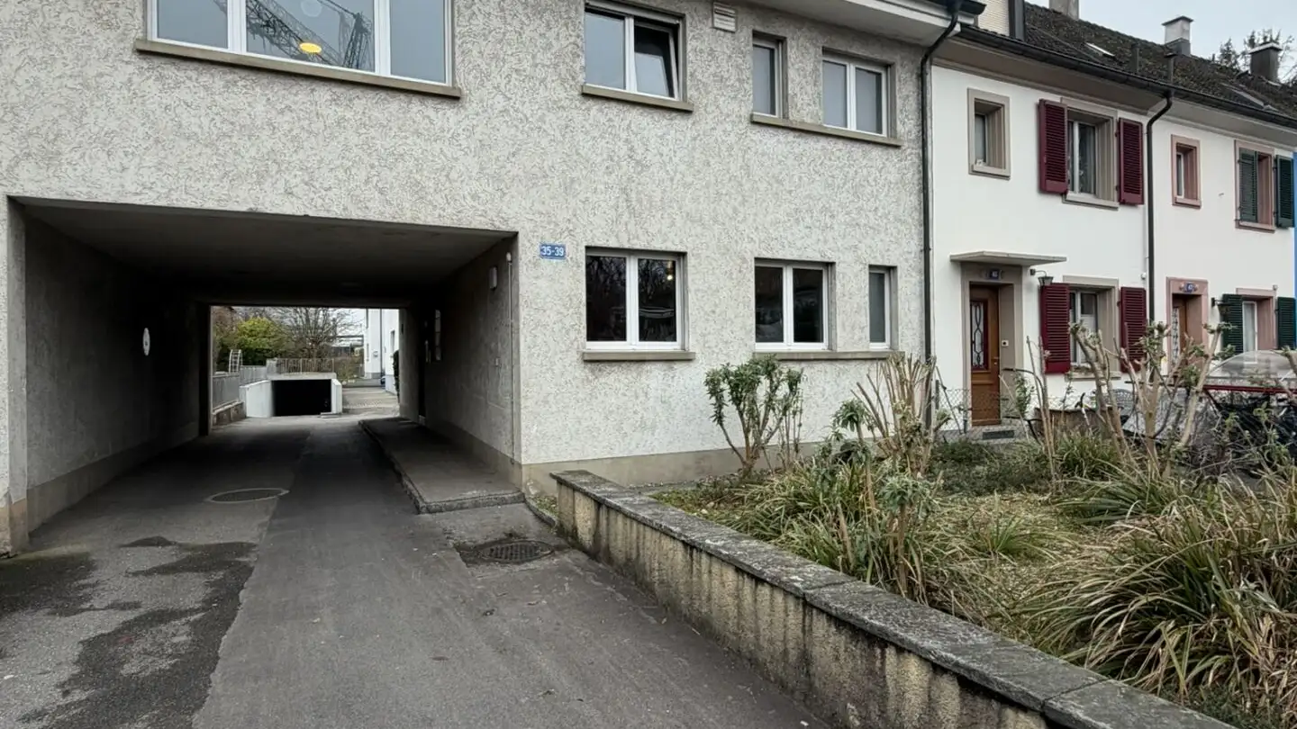 Single house for rent - Paracelsusstrasse 39, 4058 Basel