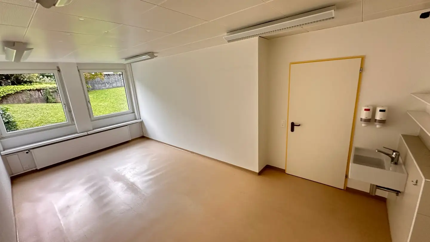 Spazio ufficio in affitto - Geissacher 8, 8126 Zumikon - Photo 2