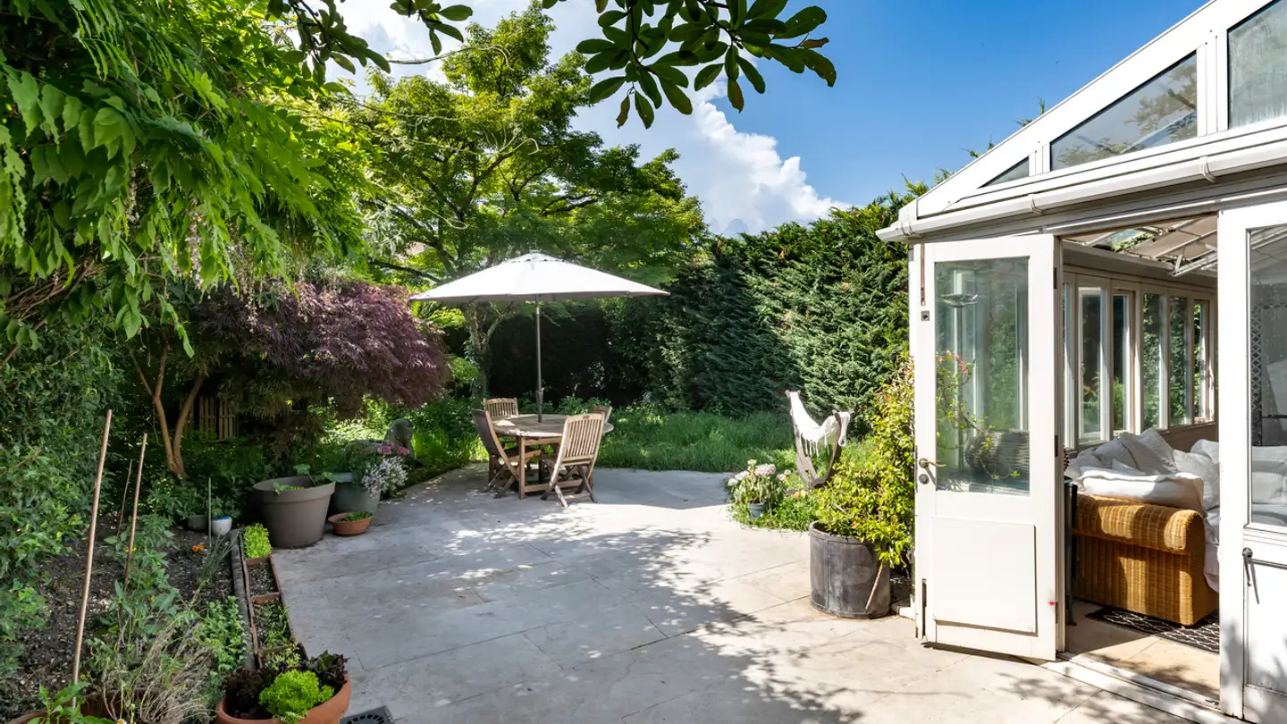 Single house for sale - 1295 Mies
