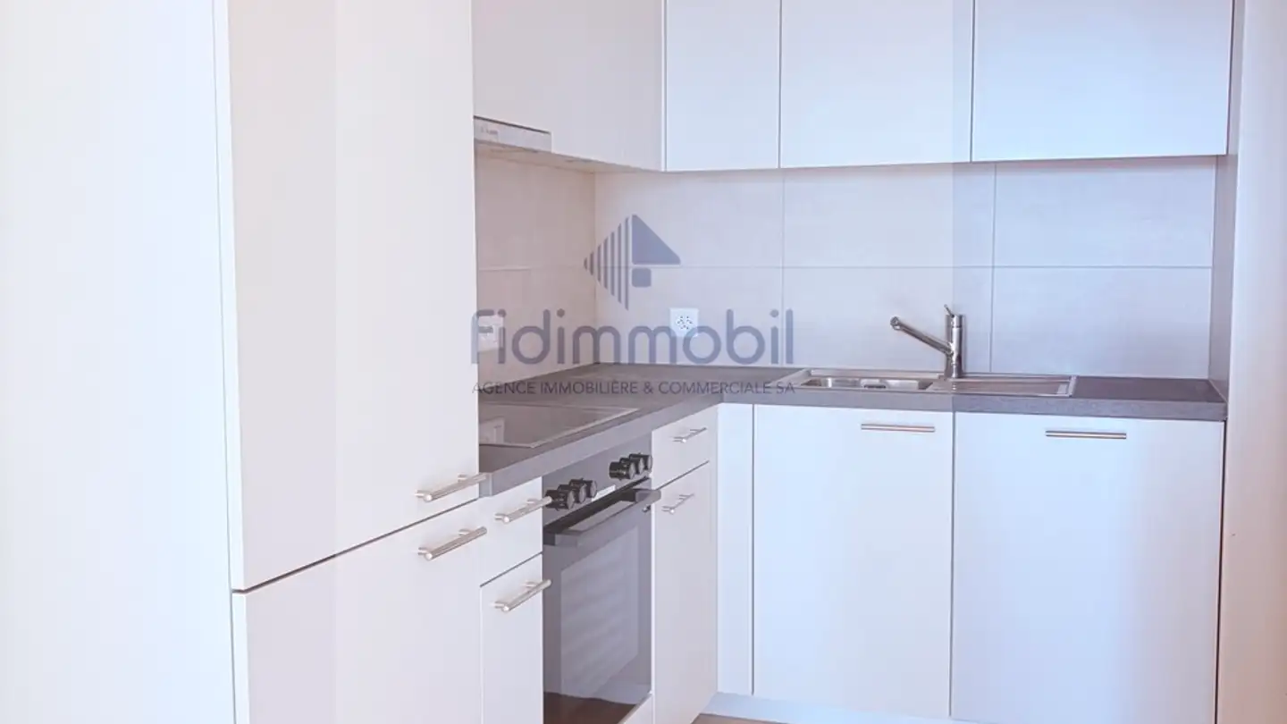 Appartamento in affitto - Rue Denis-De-Rougemont, 2000 Neuchâtel - Photo 3