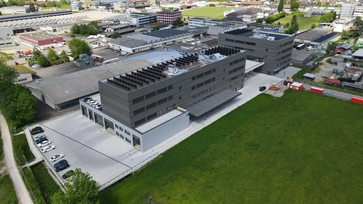 Immeuble industriel à louer - Untere Brühlstrasse 14a, 4800 Zofingen