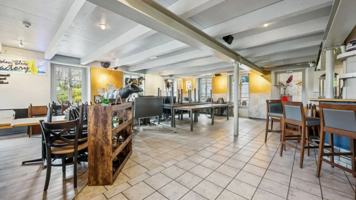 Hotel in vendita - Mariahilf 1, 3186 Düdingen - Photo 3