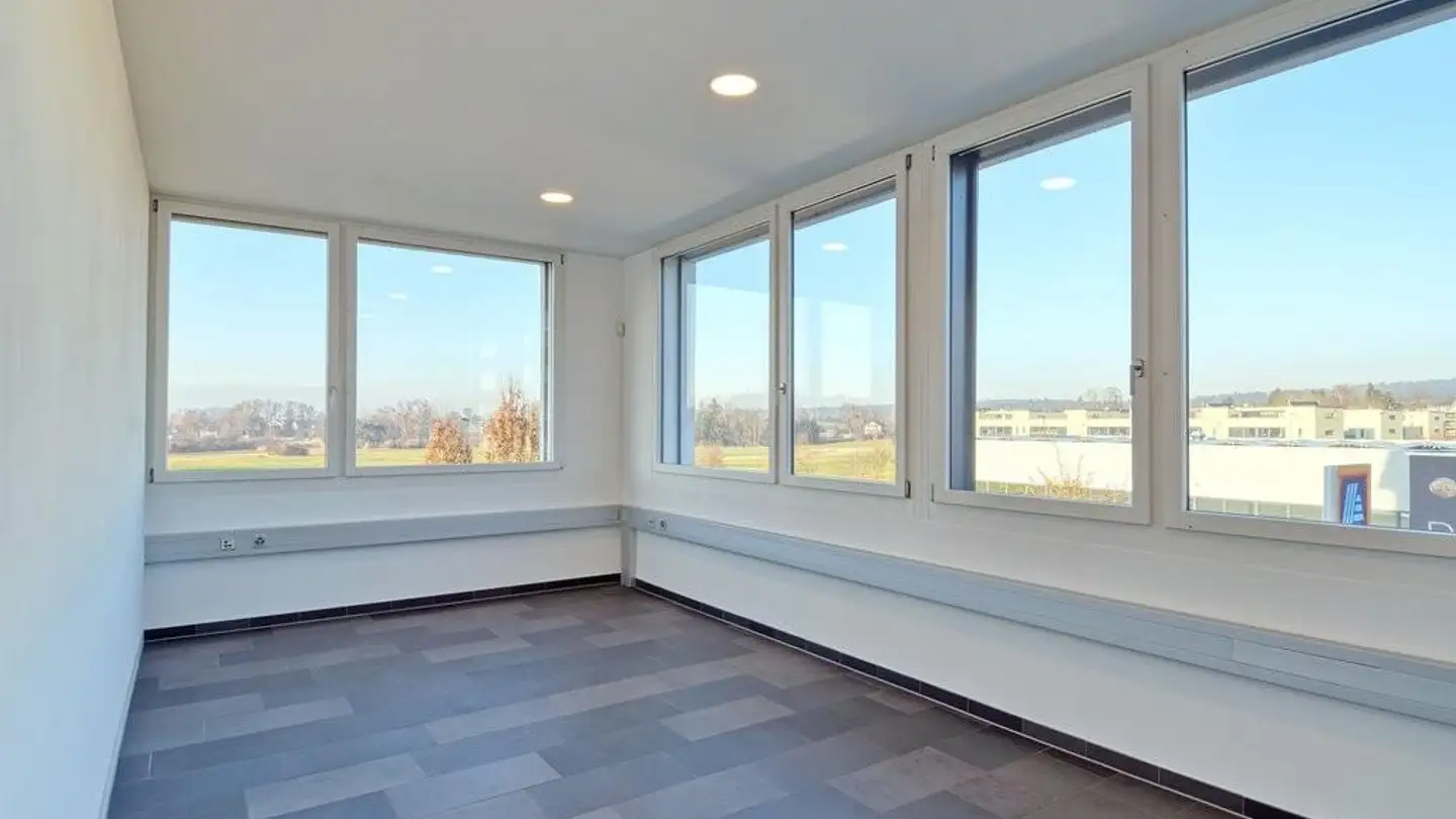 Bureau à louer - Industriepark 11, 8610 Uster - Photo 4