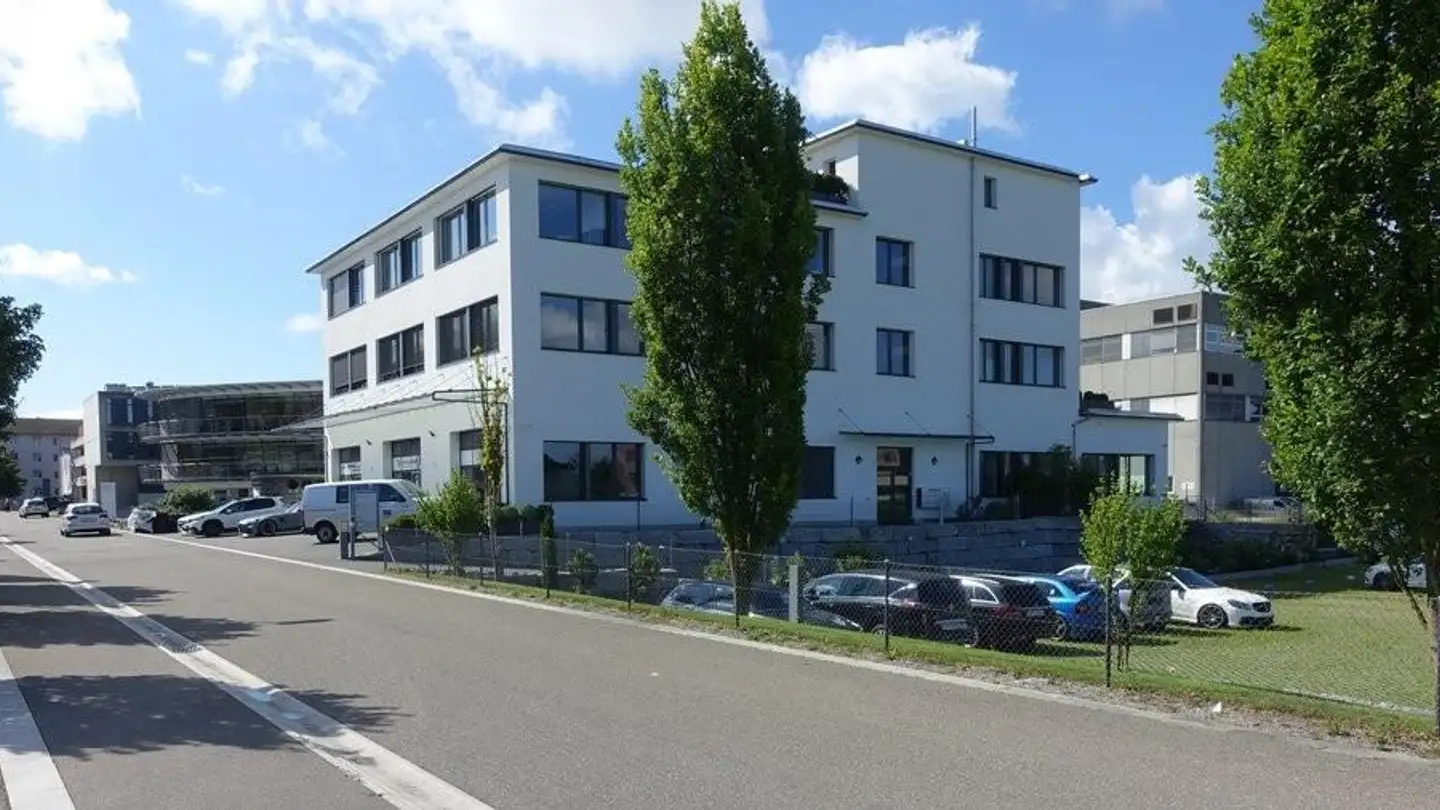 Bureau à louer - Industriepark 11, 8610 Uster