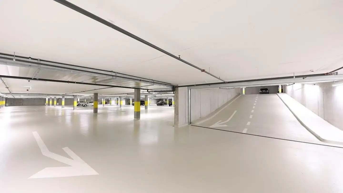 Garage individuel à louer - Via Glenner 23, 7130 Ilanz - Photo 2