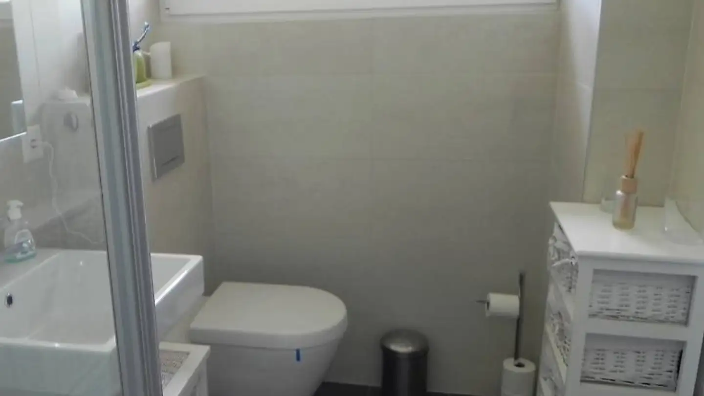 Zimmer mieten - 1185 Mont-sur-Rolle - Foto 3