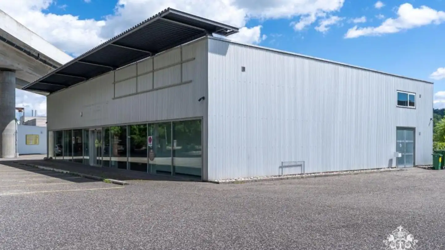 Gewerbe mieten - Route De Soleure / Solothurnstrasse 130, 2504 Biel/Bienne