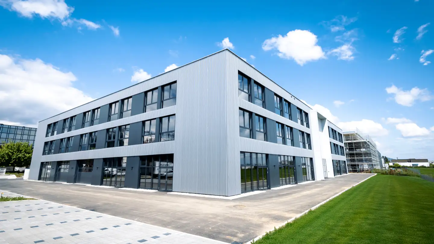 Gewerbe mieten - Route Des Avouillons 17a, 1196 Gland