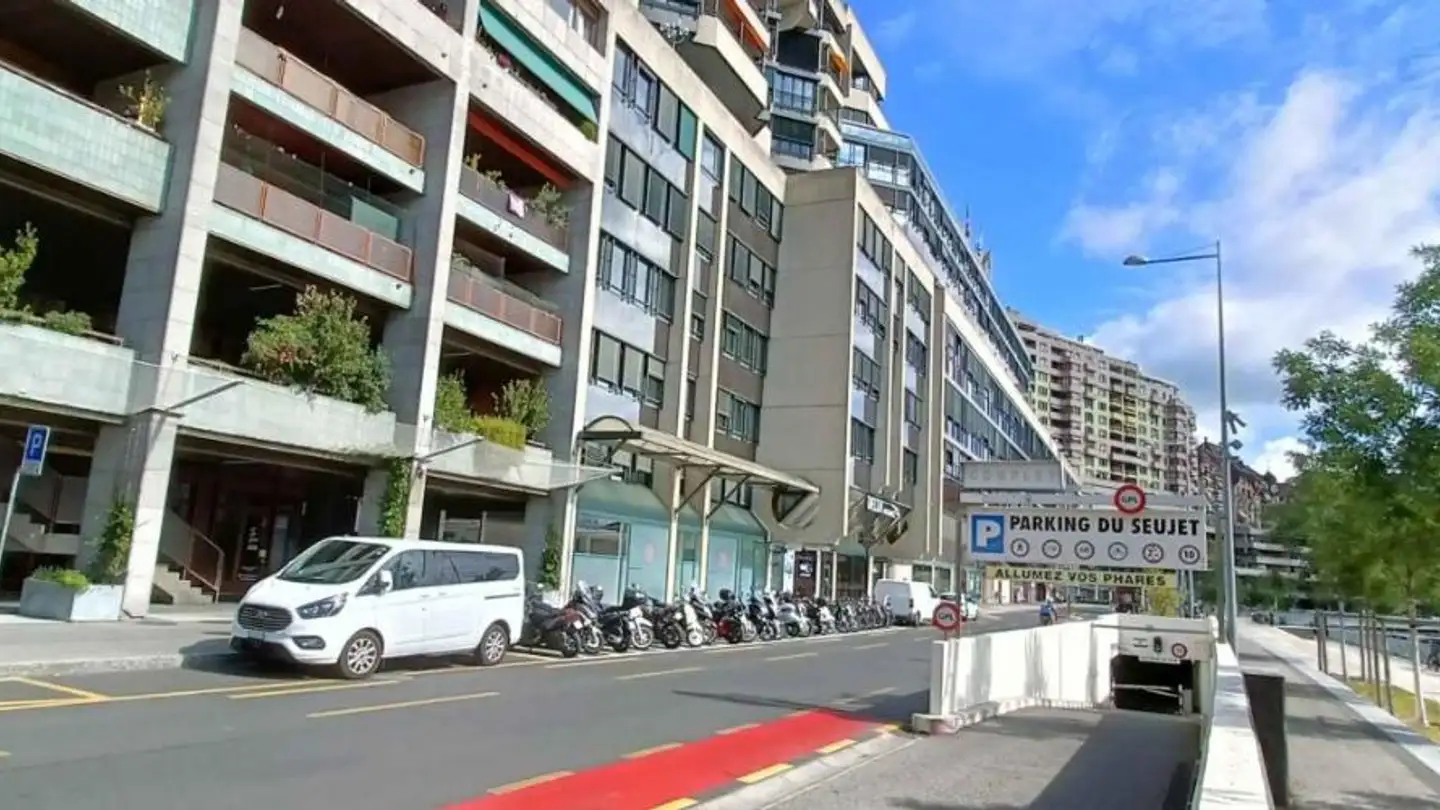 Underground parking space for rent - Quai du Seujet 24, 1201 Genève