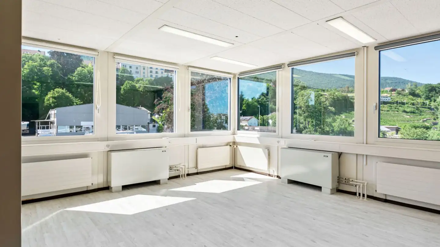 Office space for rent - Route De Soleure 12, 2072 St-Blaise - Photo 4