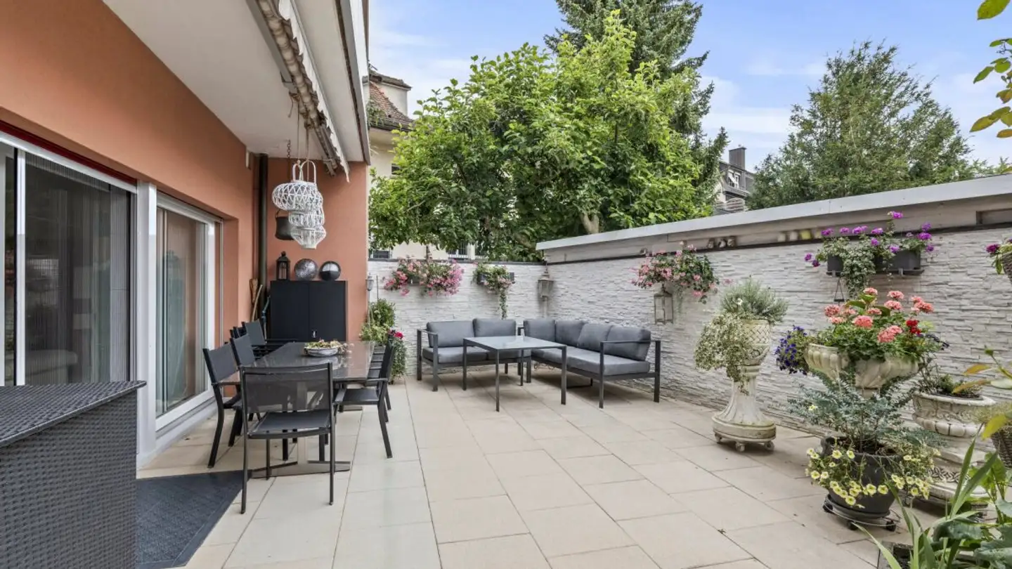 Mixed-use building for sale - 3422 Kirchberg BE
