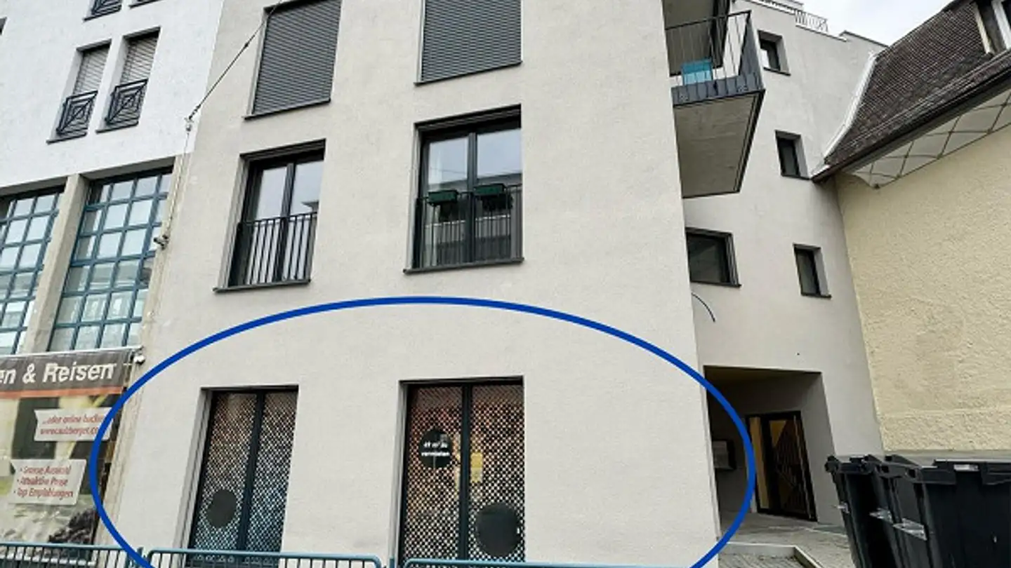 Commercial à louer - Wildenstrasse 7, 8212 Neuhausen am Rheinfall