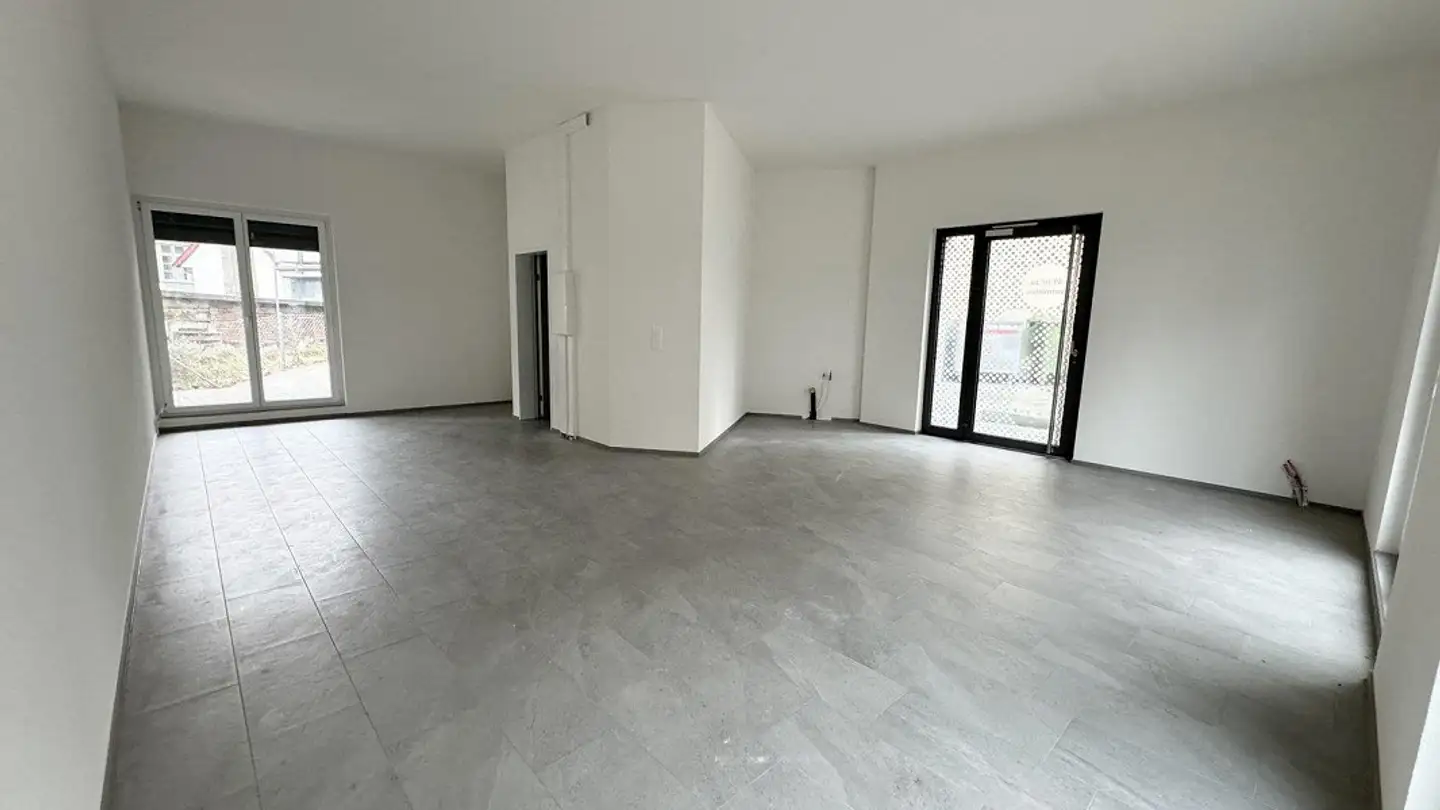 Commercial à louer - Wildenstrasse 7, 8212 Neuhausen am Rheinfall - Photo 2