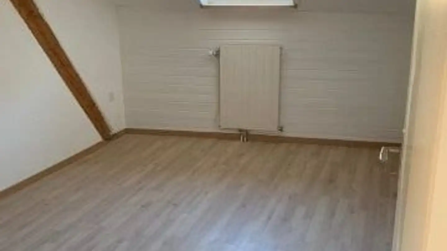 Attic flat for rent - Tösstalstrasse 55, 8636 Wald ZH - Photo 4