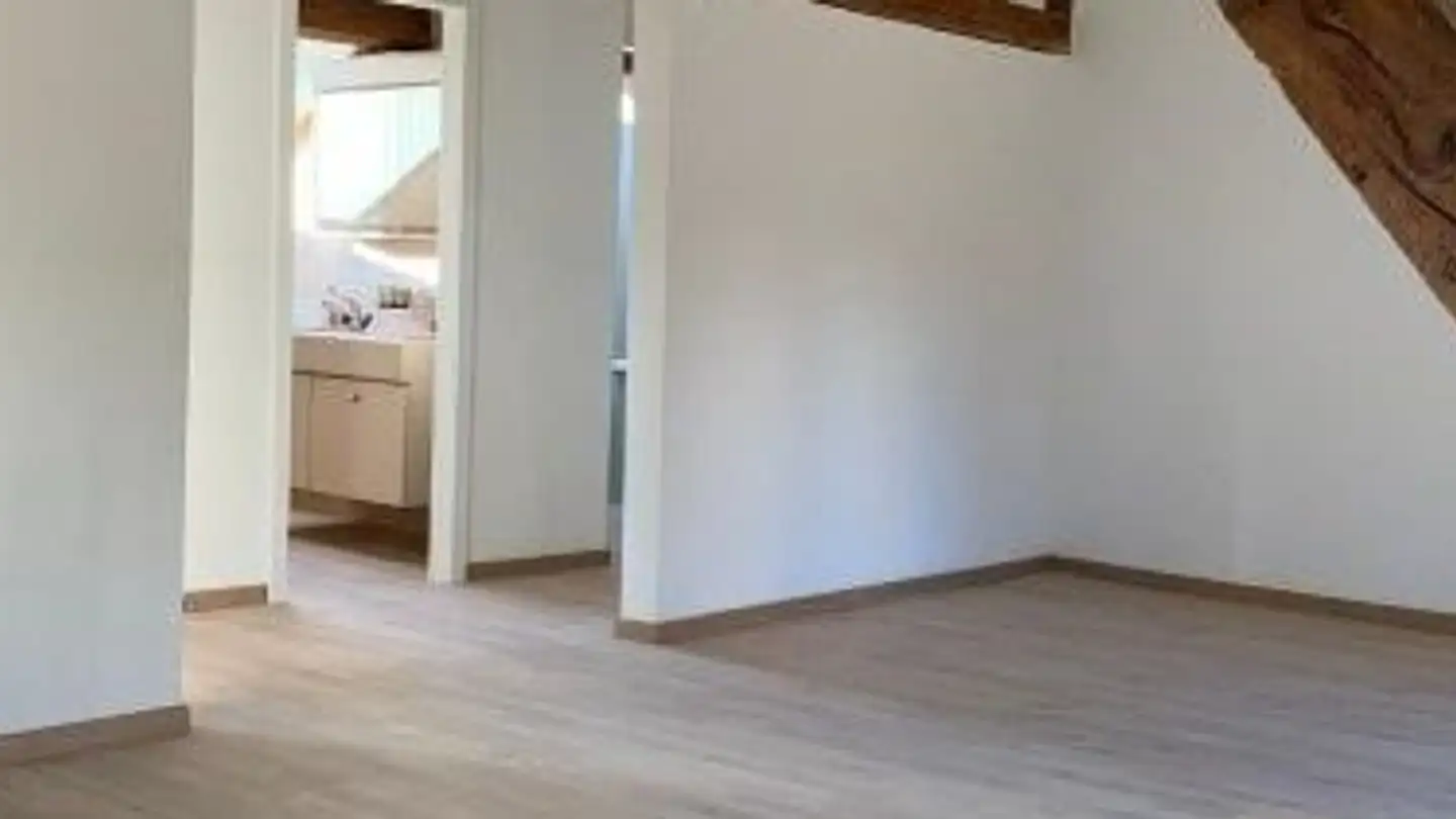 Attic flat for rent - Tösstalstrasse 55, 8636 Wald ZH - Photo 2