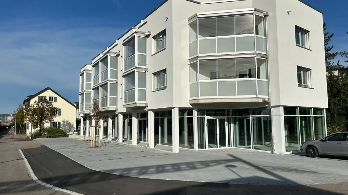 Parcheggio esterno in affitto - Bahnhofstrasse 27, 4402 Frenkendorf