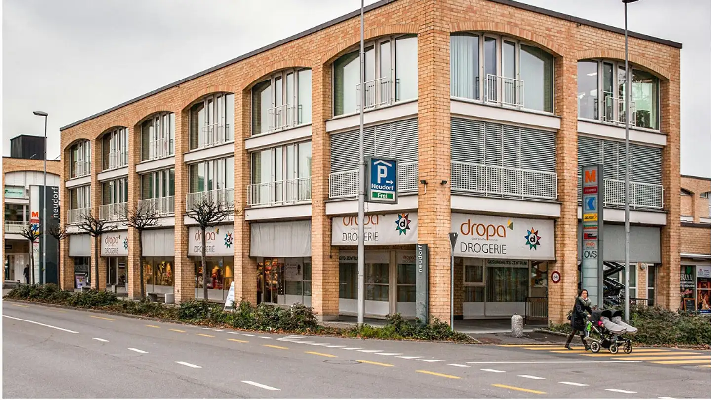 Commerciale in affitto - Zugerstrasse 15, 6330 Cham