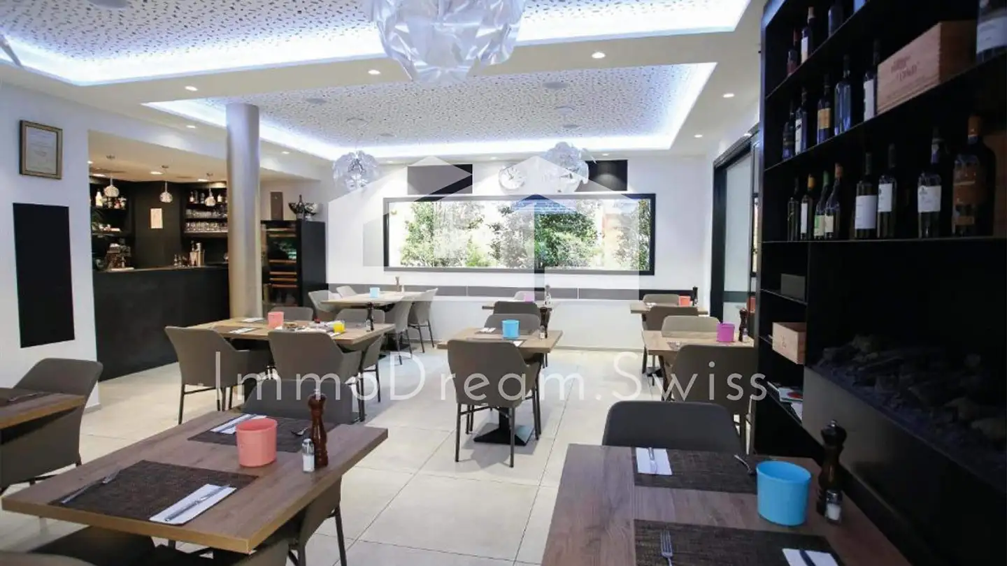 Hotel in vendita - Via Bartolomeo Varenna 31, 6600 Locarno