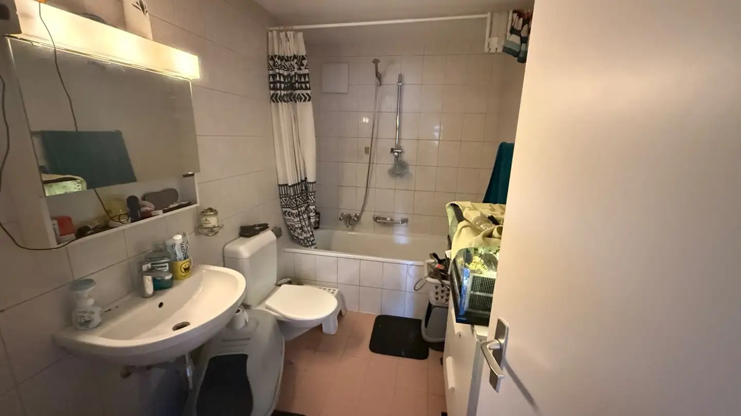 Appartement à louer - 1580 Oleyres