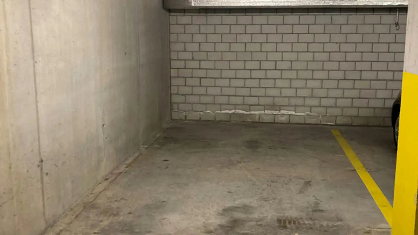 Tiefgaragenstellplatz mieten - Wiesentalstrasse 54, 7000 Chur - Foto 4